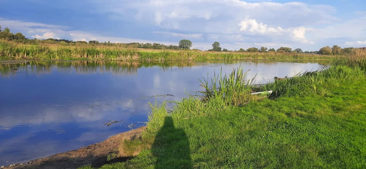 Szalasy Drewniane Nad Rzeka Biebrza Goniadz Exterior photo